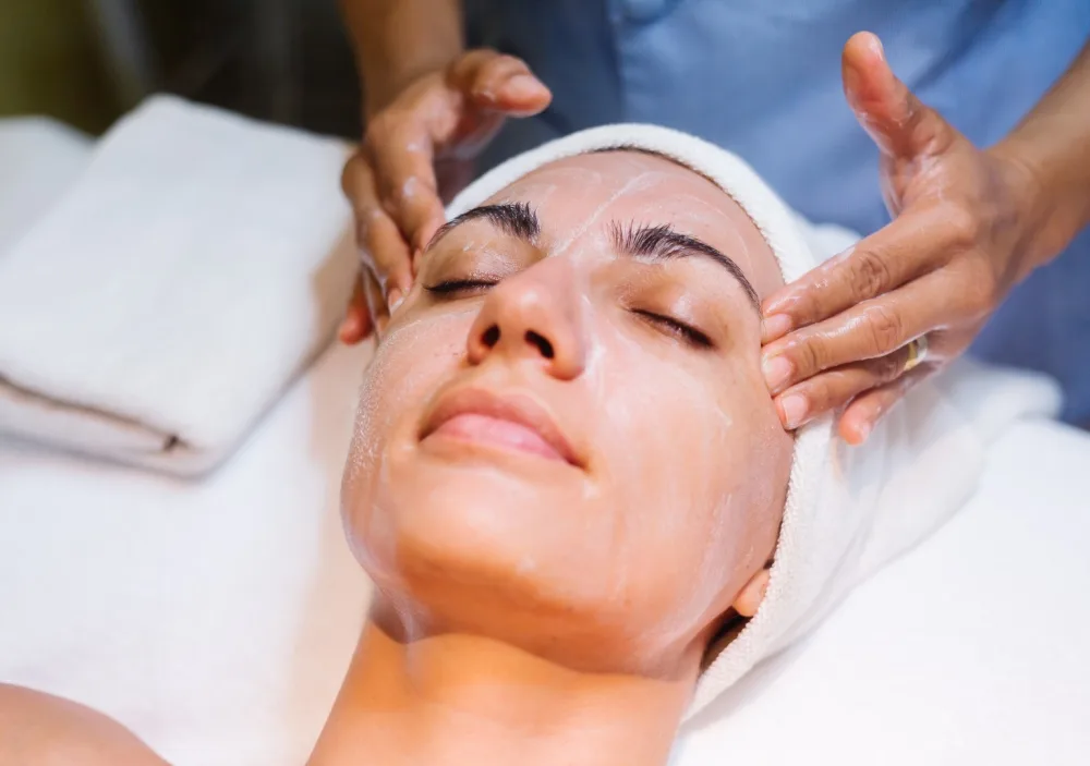 Advanced Peel for Radiant, Even-Toned Skin