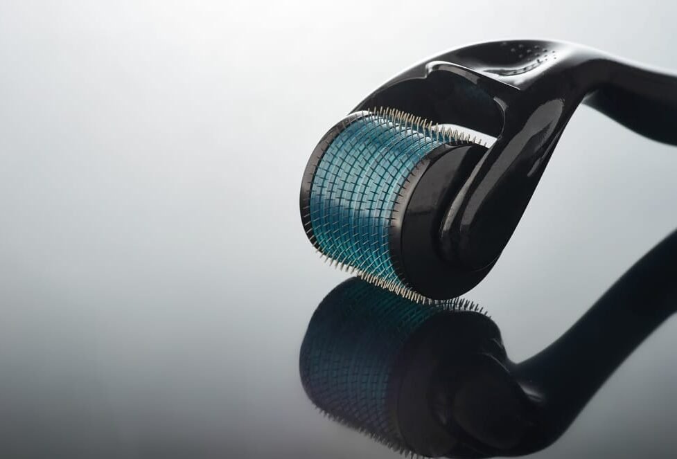 Dermaroller Technology: Harnessing Microneedling for Skin Rejuvenation