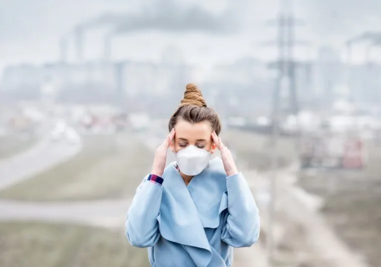 How Delhi’s Pollution Triggers Aging and Hair Fall